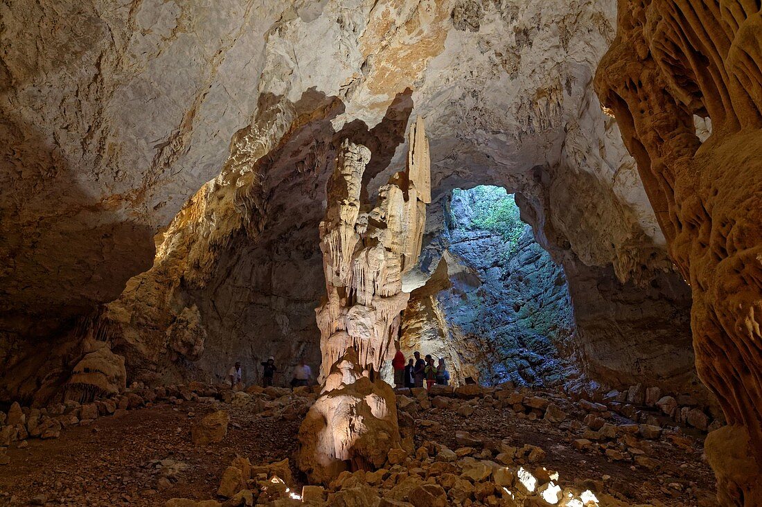 France, Herault, Saint Bauzile de Putois, Cave La Grotte des Demoiselles