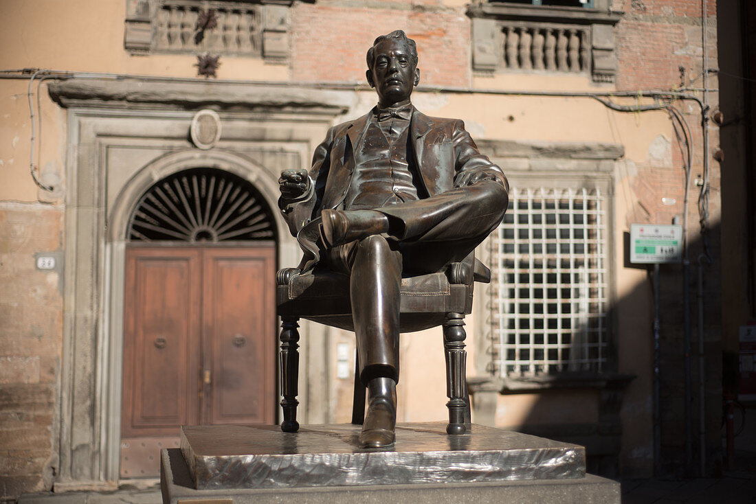 Monument dedicated to Giacomo Puccini and placed in front of the birthplace of the musician, now a museum
