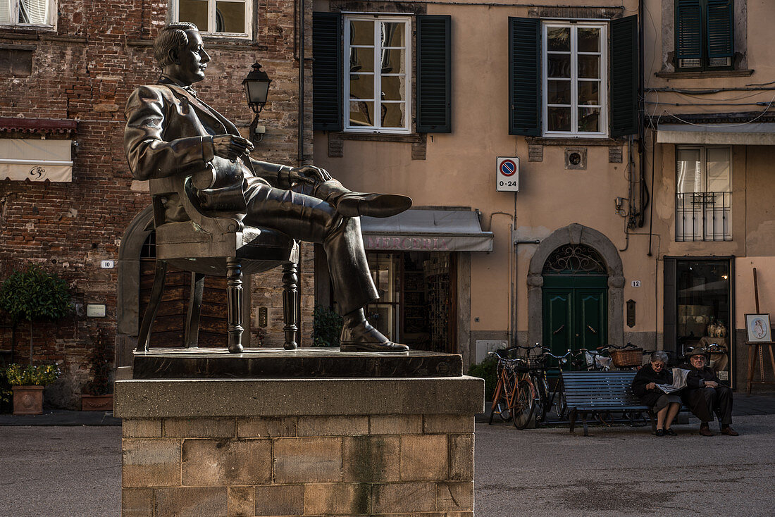 Monument dedicated to Giacomo Puccini and placed in front of the birthplace of the musician, now a museum