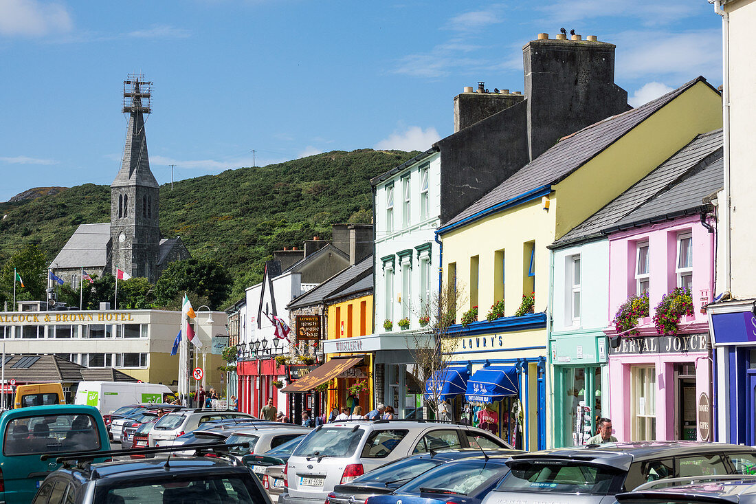 Bunte Häuser in Clifden, Connemara, Grafschaft Galway, Irland