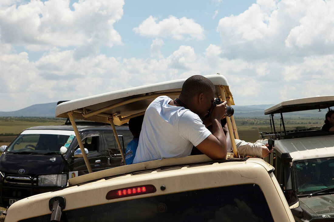 Touristen auf Safari, Nationalpark Masai Mara, Serengeti, Kenia