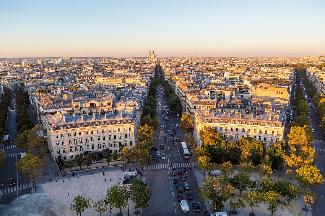 Frankreich, Paris, Panoramablick mit dem Place de l'Etoile und der Avenue de Wagram