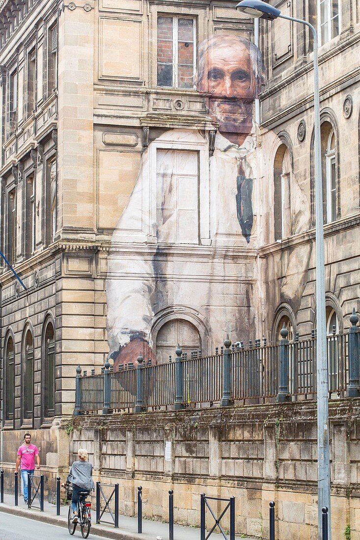 Frankreich, Gironde, Bordeaux, UNESCO-Weltkulturerbegebiet, Insel Casteja , Rue Abbe de l'Epee, Straßenkunst von Julien de Casabianca