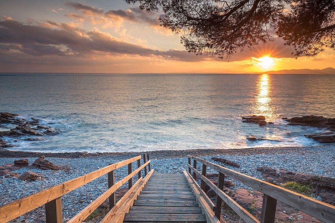 Frankreich, Var, Corniche de l'Estérel, Saint-Raphaël, Landungsstrand von Dramont