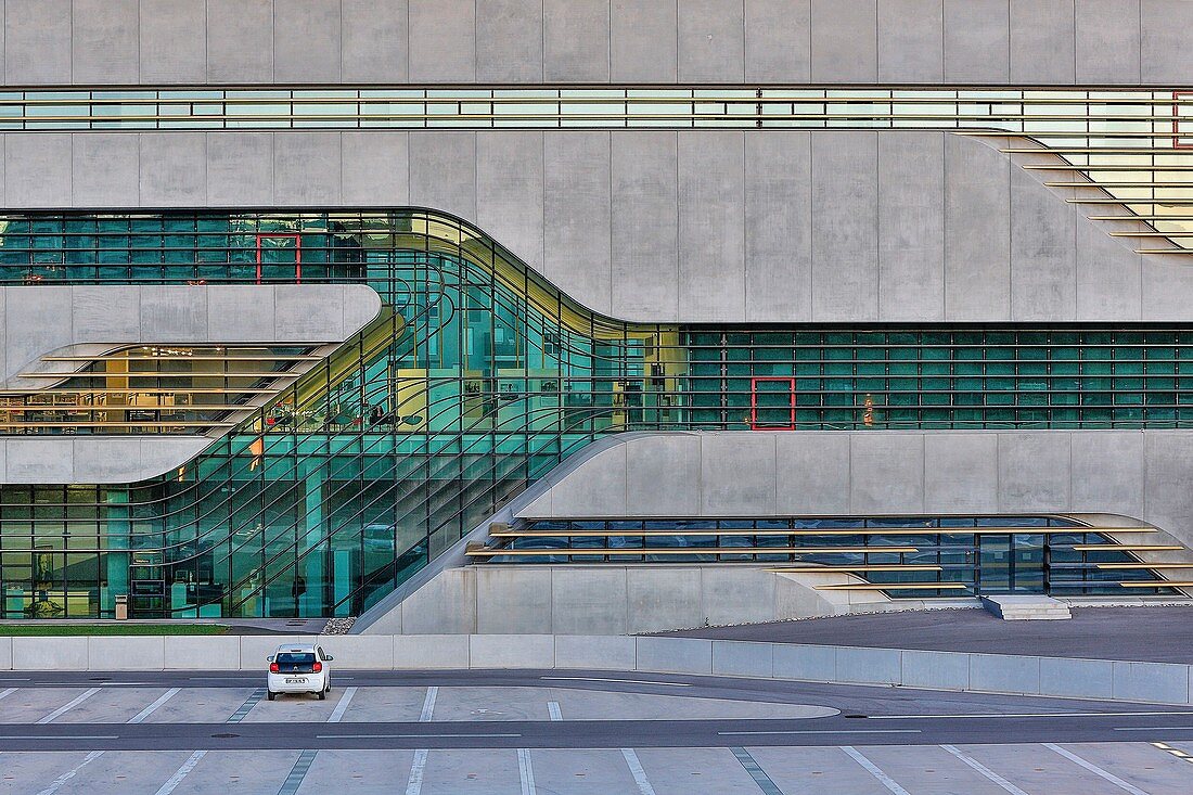 Frankreich, Hérault, Montpellier, Pierrevives, Archivgebäude und Bibliothek von der Architektin Zaha Hadid