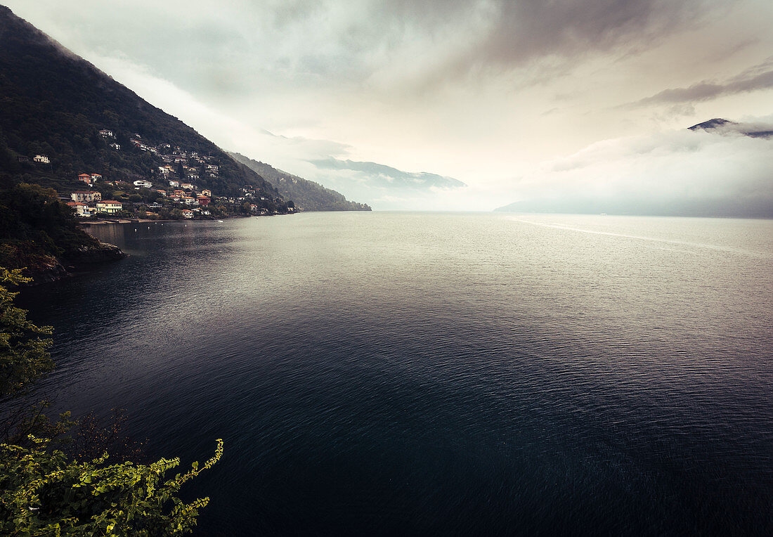 Blick auf Lago Maggiore bei Cannobio, Piemont, Italien