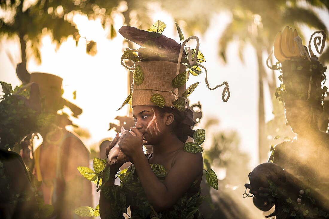 France, Guadeloupe, Grande Terre, Pointe a Pitre, portrait of a musician of traditionnal gwoup a po Restan La band from Le Gosier, during the closing parade of Shrovetide