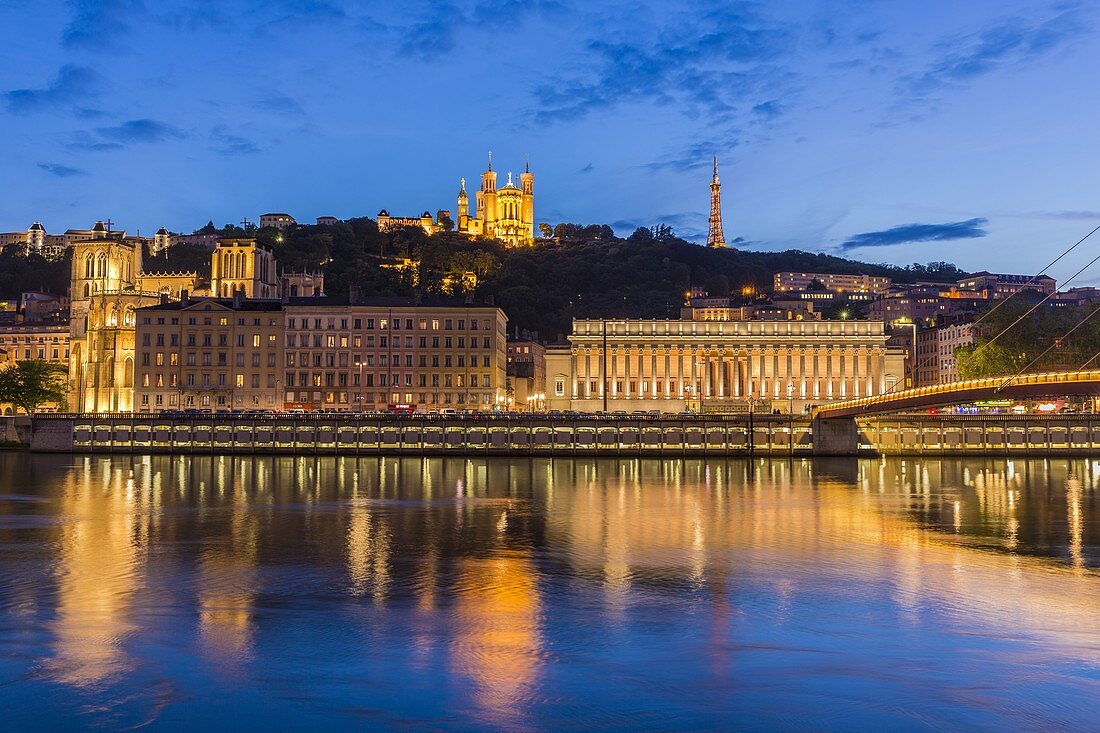 France, Rhone, Lyon, historical site listed as World Heritage by UNESCO, gateway of the Palace of Justice on the Saone connecting the district Cordeliers with the district of Vieux Lyon, view of the Law court, the cathedral Saint Jean and the basilica Notre Dame de Fourviere