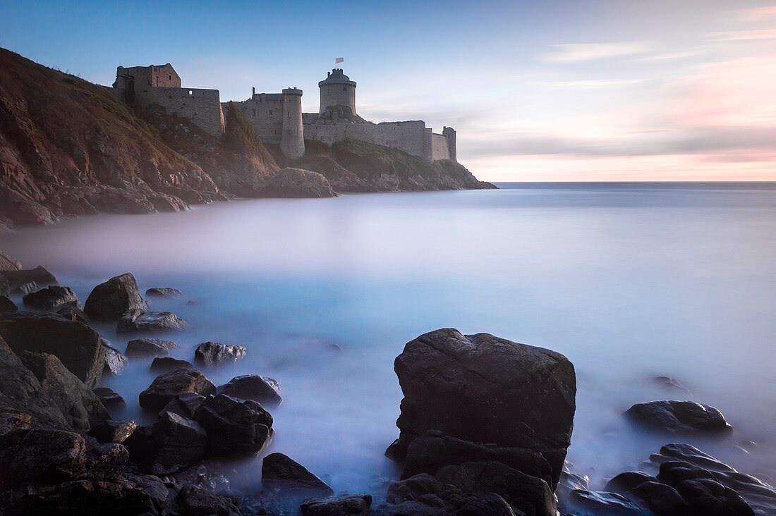 France, Côtes d'Armor, Plévenon, Fort la Latte at sunrise