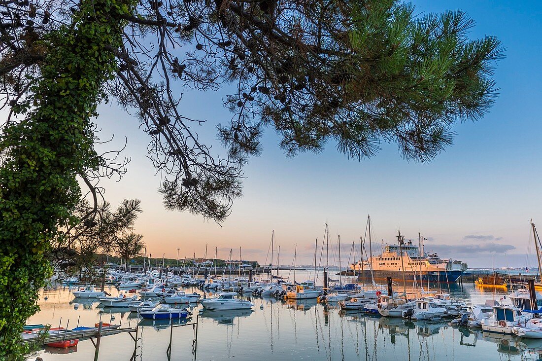 Frankreich, Gironde, Le Verdon sur Mer, kleiner Fischereihafen und Yachthafen von Port-Bloc bei Pointe de Grave