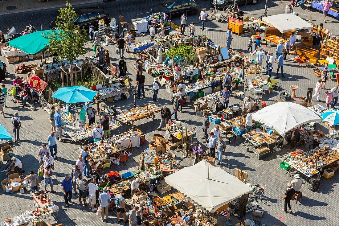 Frankreich, Gironde, Bordeaux, UNESCO-Weltkulturerbegebiet, Stadtviertel Saint Michel, Flohmarkt Sonntagmorgen, Canteloup-Platz