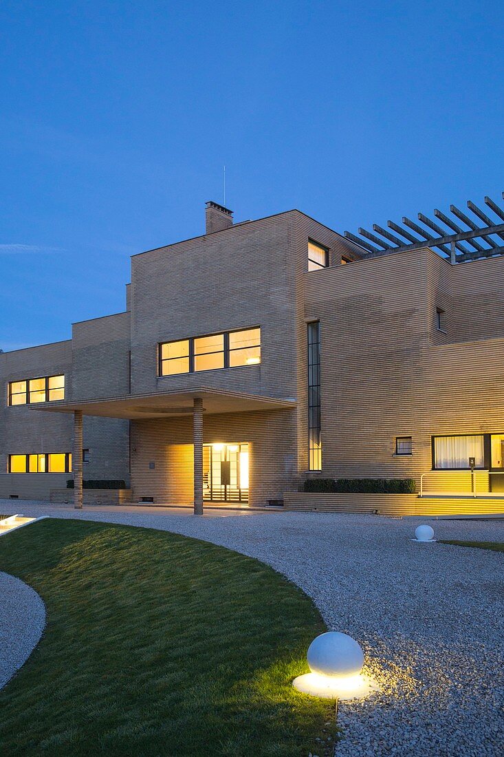 France, Nord, Croix, Villa Cavrois by architect Robert Mallet-Stevens, listed as historical monuments, brick facade