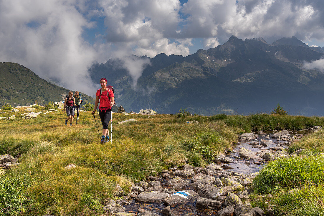 Aufstieg zur Bochette di Pisone, erster Pass auf dem neuen Trekking del Laghetti Alpini, Tessin, Schweiz