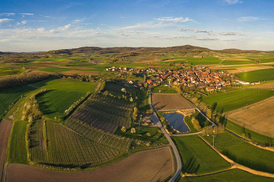 Aerial view of Reusch in Weinparadies, Neustadt an der Aisch, Middle Franconia, Franconia, Bavaria, Germany, Europe