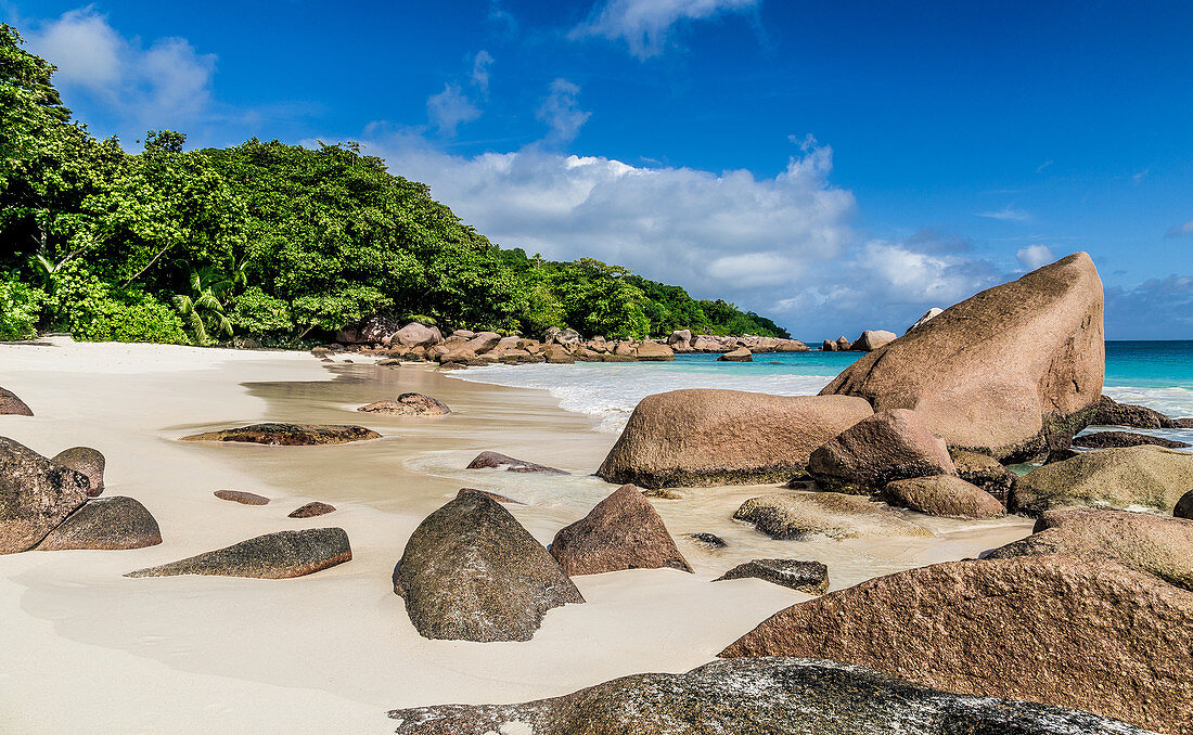 Strand Anse Lazio auf Praslin. Seychellen, Afrika