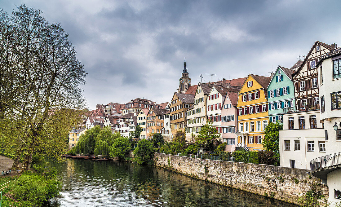 Tübingen, Neckarfront mit historischen Hausfassaden, Baden-Württemberg, Deutschland, Europa