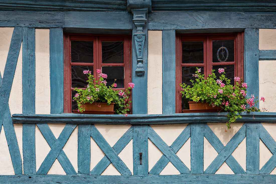 Bretagne, Frankreich, Tréguier, Fassade mit Fenster, architektonische Details der Bretagne