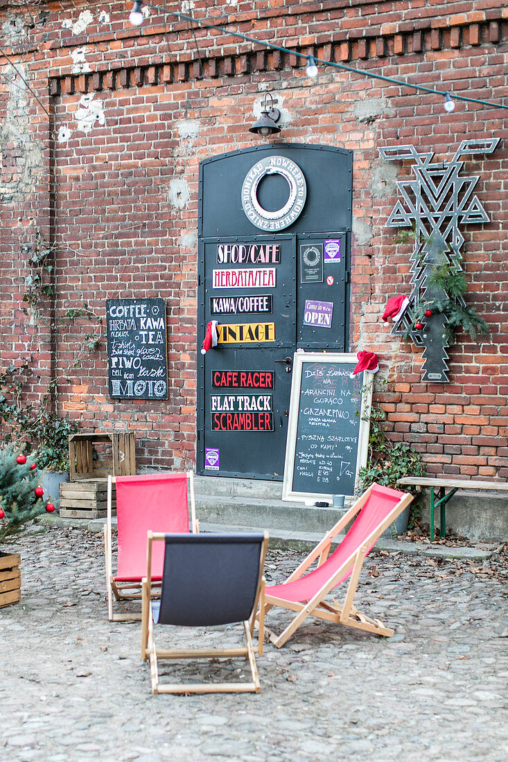 Cafe in Ksiezy Mlyn, Pfaffendorf, historic district in Lodz, Poland, Europe