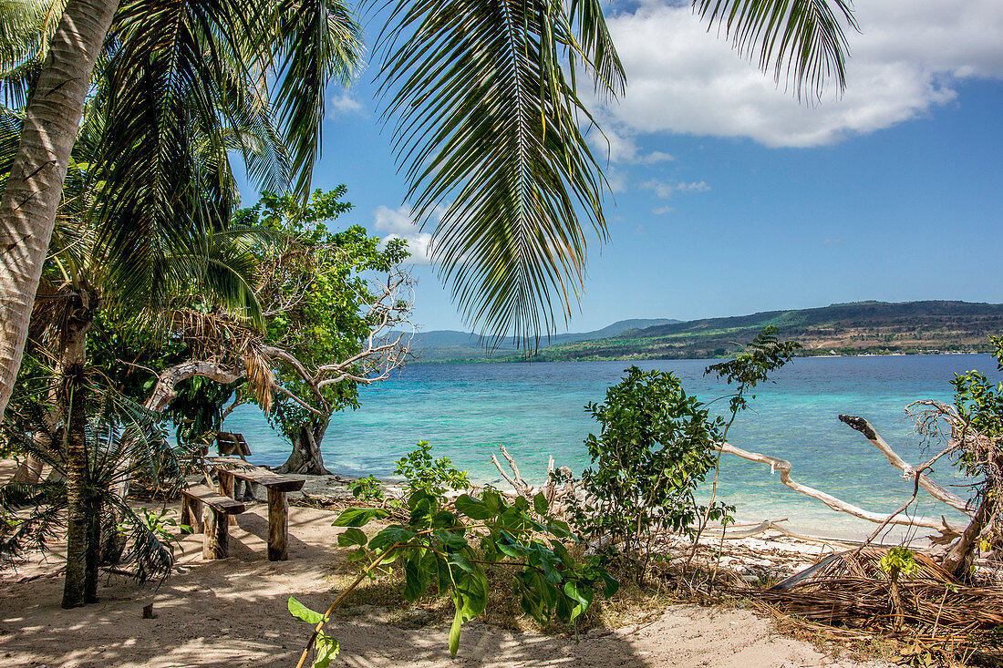 Einsamer Strand vor Efate, Vanuatu, Südsee, Ozeanien