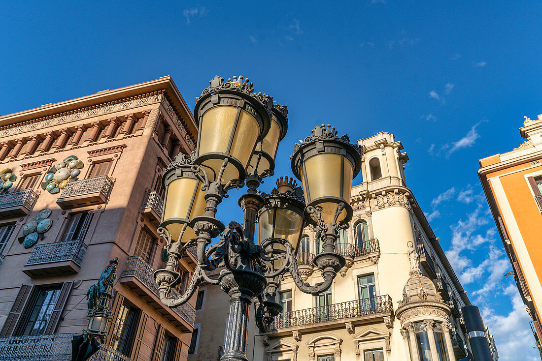 Straßenlampe, La Rambla, Pla de l´Os,Barri Gotic, gotisches Viertel, Ciutat Vella, Altstadt, Barcelona, Katalonien, Spanien, Europa