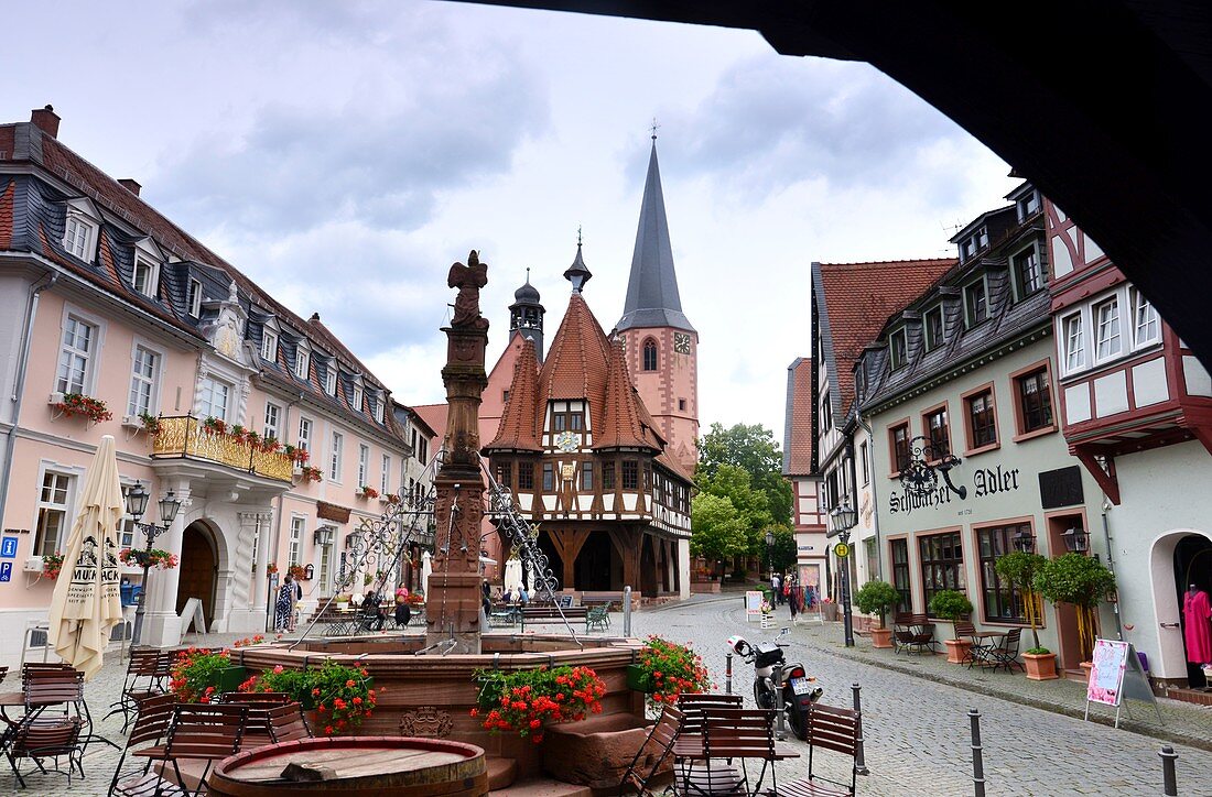 at the town hall, Michelstadt im Odenwald, Middle Ages, fountain, half-timbered, Hesse, Germany