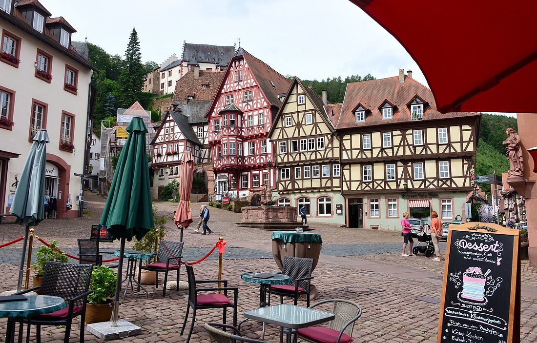 on the market square, cafe, half-timbered houses, square, town hall, Miltenberg am Main, Lower Franconia, Bavaria, Germany