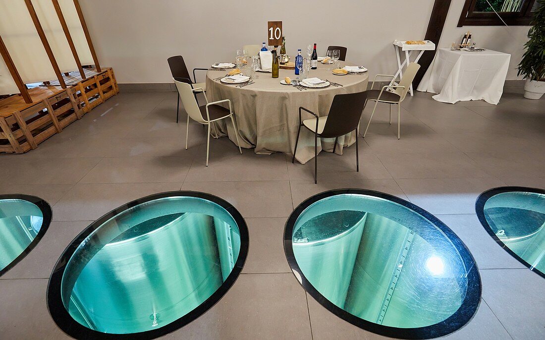 Restaurant, Bodega Katxiña, Orio, Gipuzkoa, Basque Country, Spain, Europe