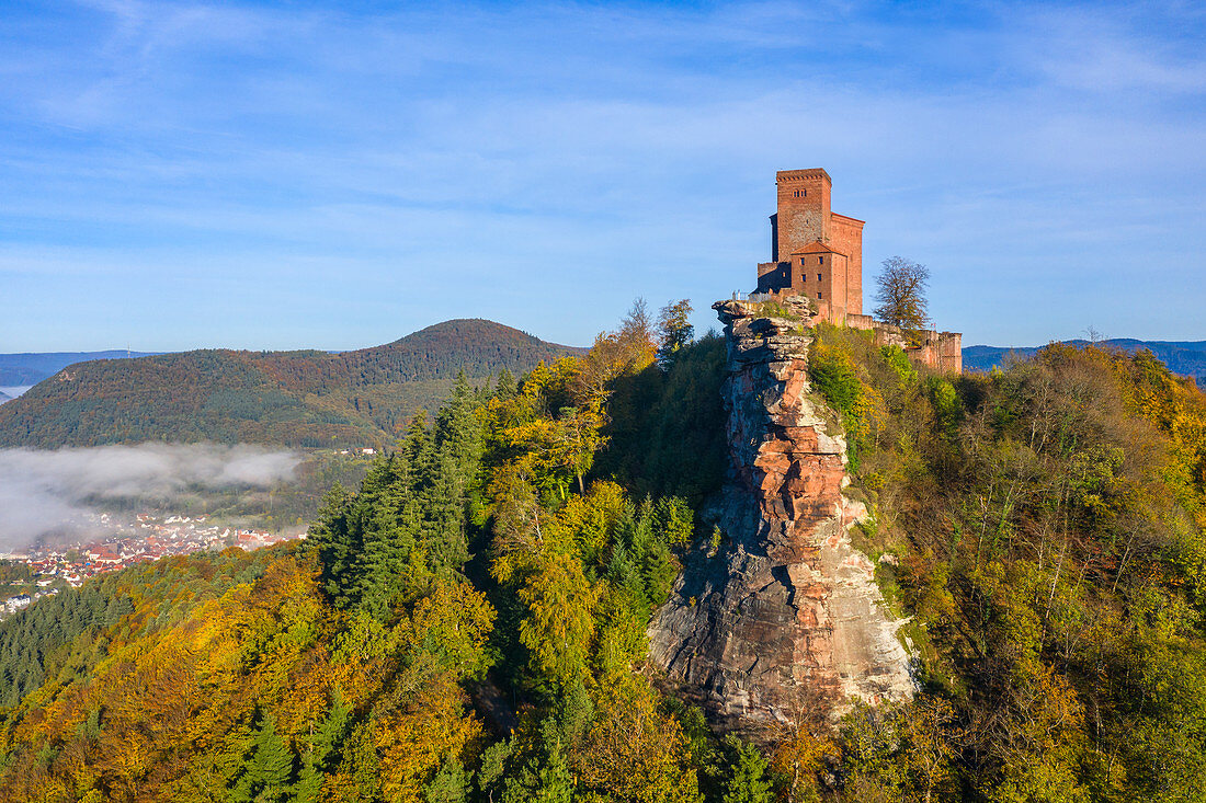 Aerial view of Trifels Castle near Annweiler, Wasgau, Palatinate Forest, Rhineland-Palatinate, Germany