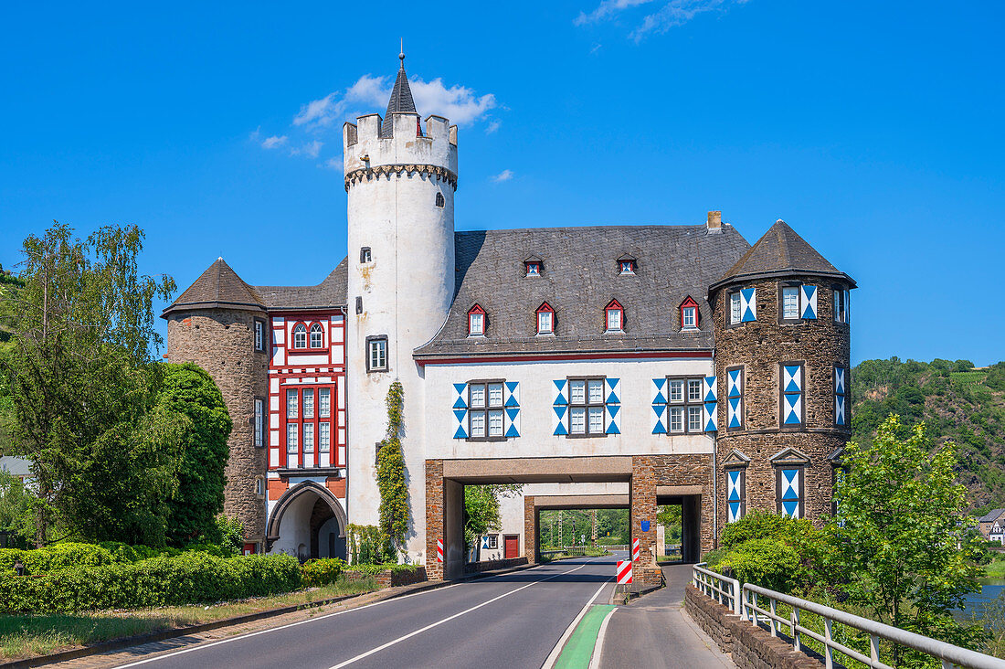 Castle of the Leyen near Kobern-Gondorf, Mosel, Rhineland-Palatinate, Germany