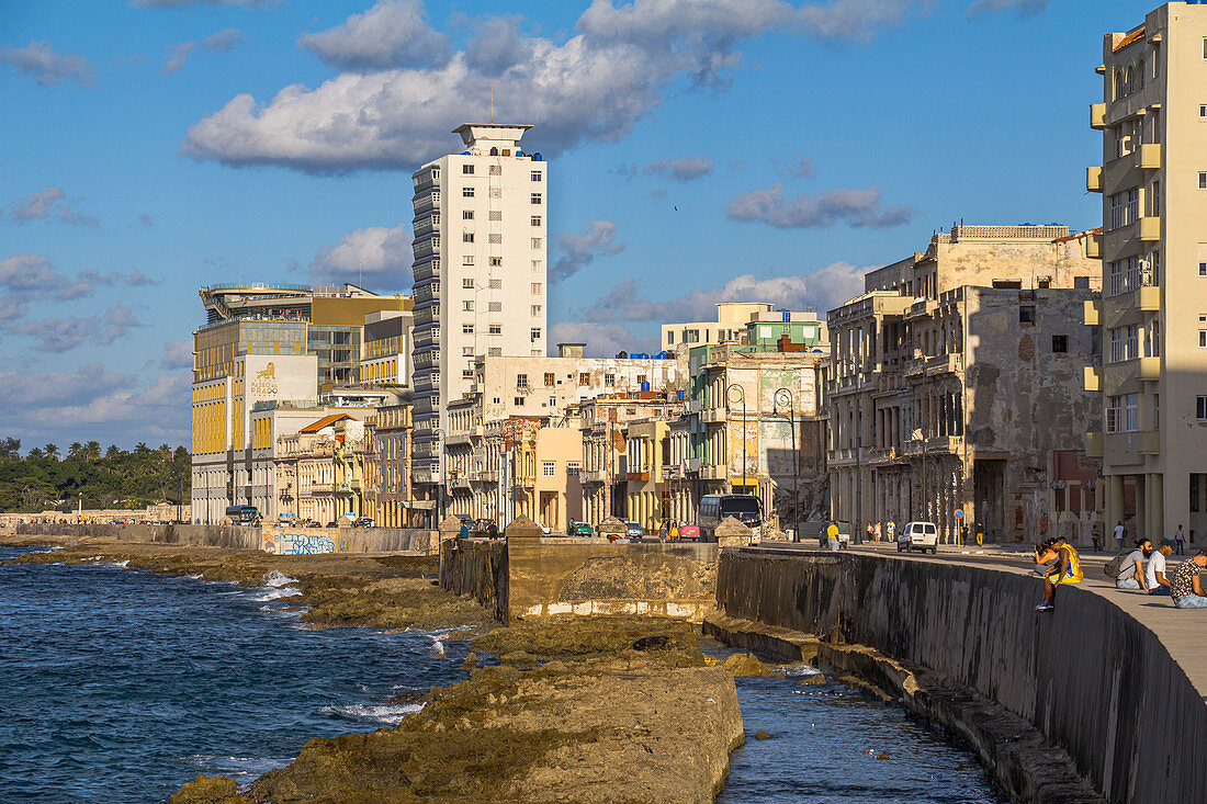 Malecon - waterfront promenade. Old Havana, Cuba