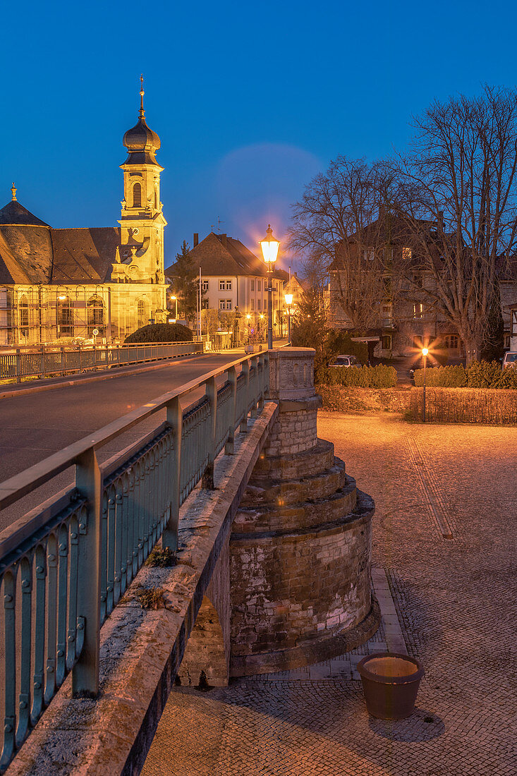 View of the Kreuzkapelle in Etwashausen, Kitzingen, Lower Franconia, Franconia, Bavaria, Germany, Europe