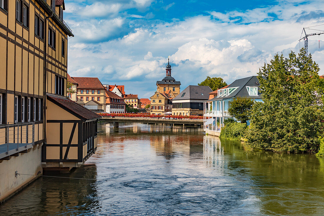 Linker Regnitzarm mit Sicht auf Altstadt von Bamberg, Bayern, Deutschland