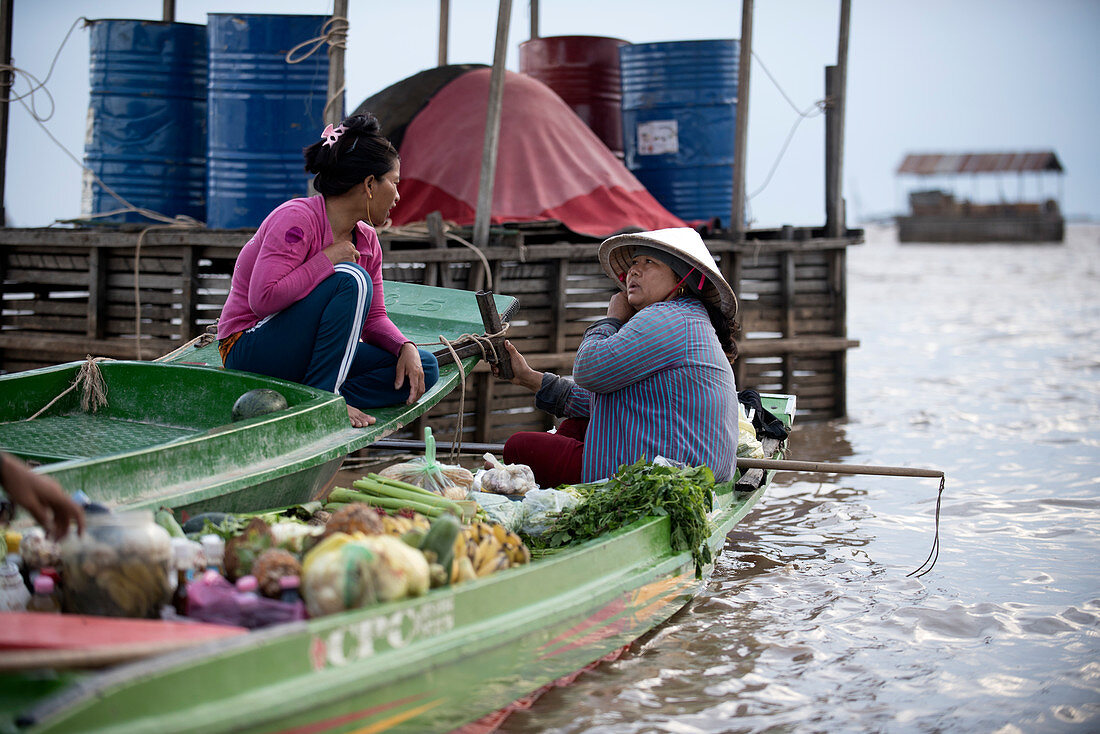 Cambodia, Siem Raep, Angkor, Tonle Sap Lake, Floating village, Vegetable saleswoman