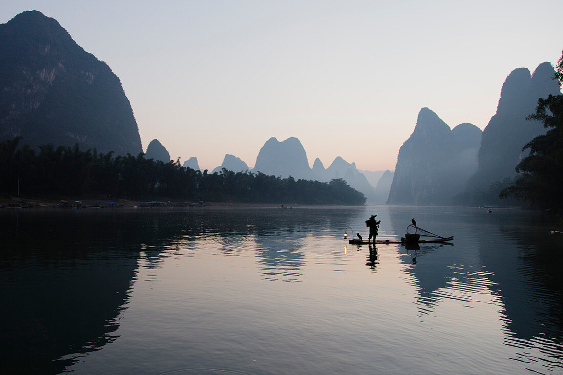 Cormorant Fisherman on River Li Guilin Region Guangxi, China LA008363