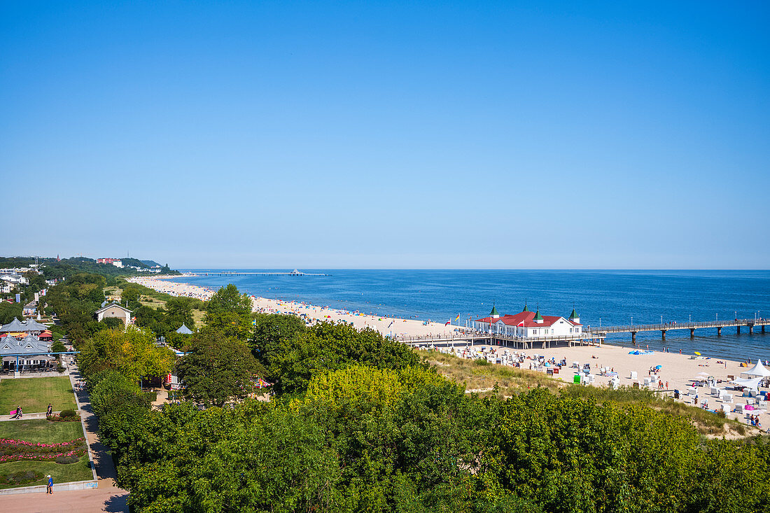 Panorama pier in the Kaiserbad Ahlbeck from the ferris wheel, vacationers and tourists, beach chairs, Usedom, Mecklenburg-Western Pomerania, Germany