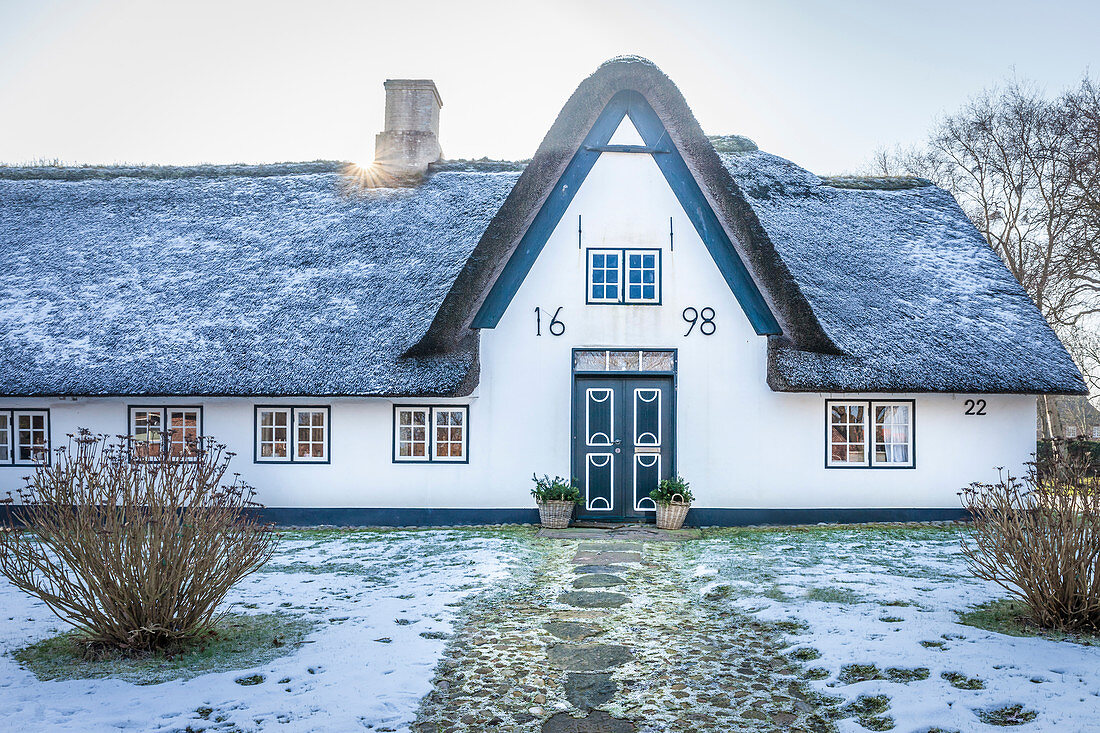 Old captain's house with hoar frost in Keitum, Sylt, Schleswig-Holstein, Germany