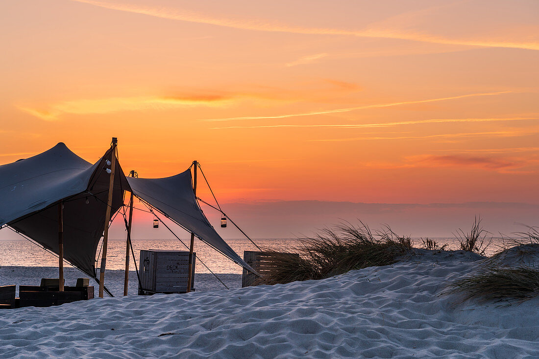 Awning on the beach at Heiligenhafen, Baltic Sea, Ostholstein, Schleswig-Holstein, Germany