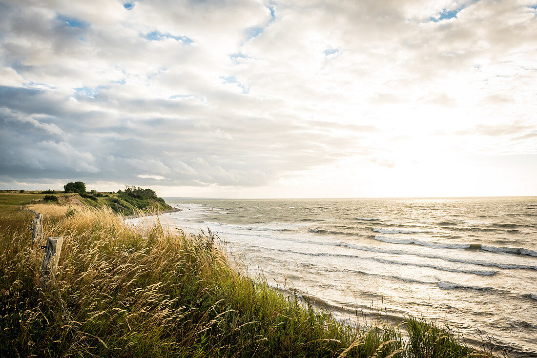 View of the troubled Baltic Sea from the steep coast, Dazendorf, Ostholstein, Schleswig-Holstein, Germany