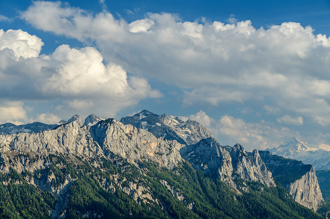 Wolkenstimmung über Reiteralm in den Berchtesgadener Alpen, vom Ristfeuchthorn, Chiemgauer Alpen, Chiemgau, Oberbayern, Bayern, Deutschland