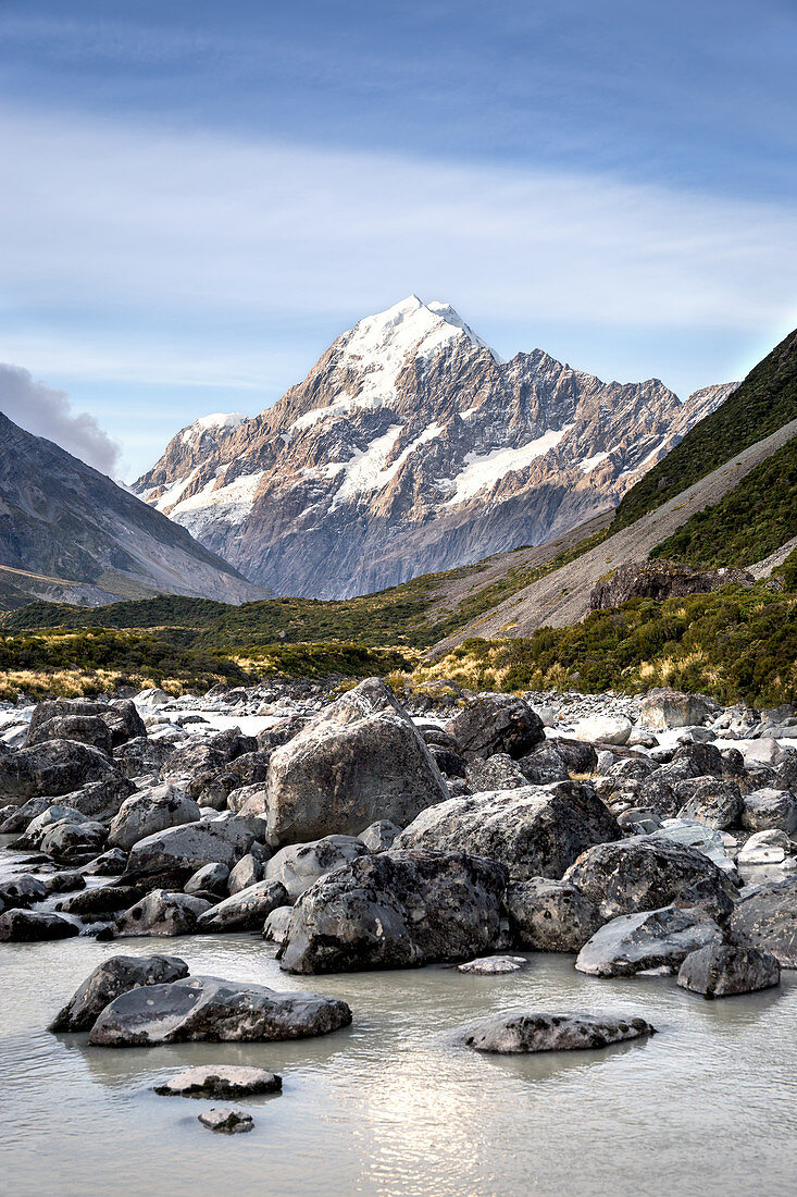 Ausblick auf Mount Cook im Aoraki Mount Cook National Park in Canterbury, Neuseeland