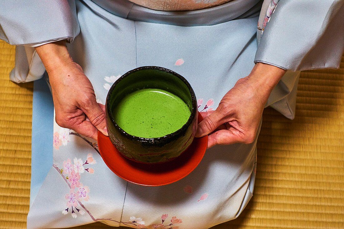 Japan, Honshu island, Kansai region, Kyoto, tea ceremony, tea matcha