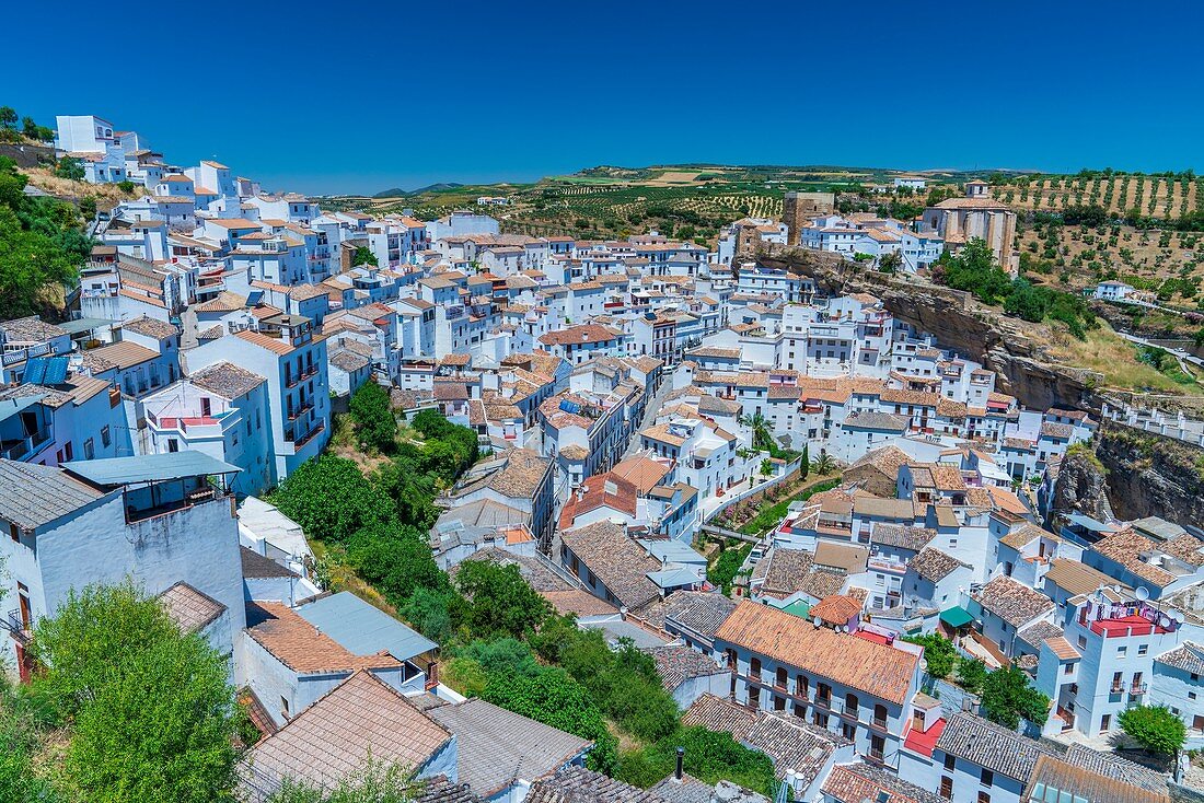 Setenil de las Bodegas, Andalusien, Spanien, Europa