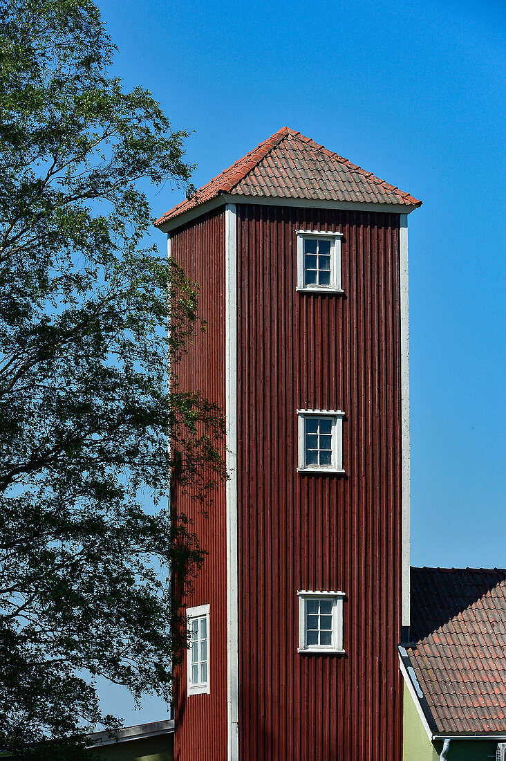 Alter Speicherturm aus Holz, bei Sollerön, Provinz Dalarna, Schweden