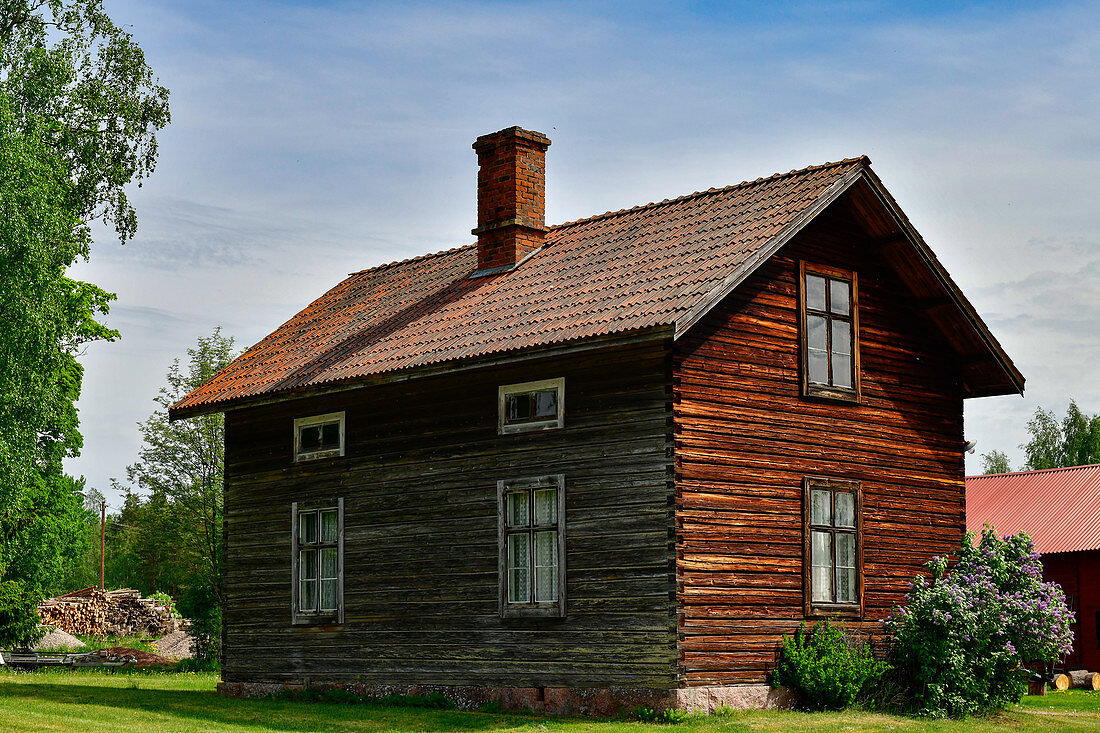 Ancient, traditionally built wooden house near Sollerön on Lake Siljan, Dalarna