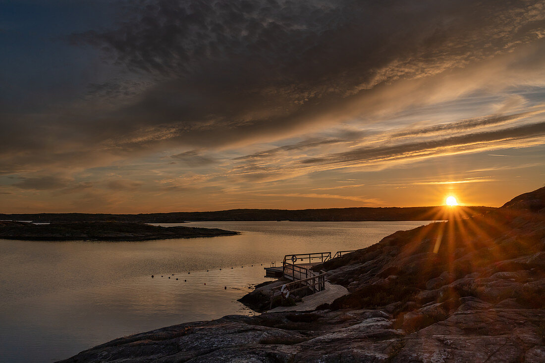 Sonnenuntergang in den Schären von Ellös, Orust, Bohuslän, Schweden