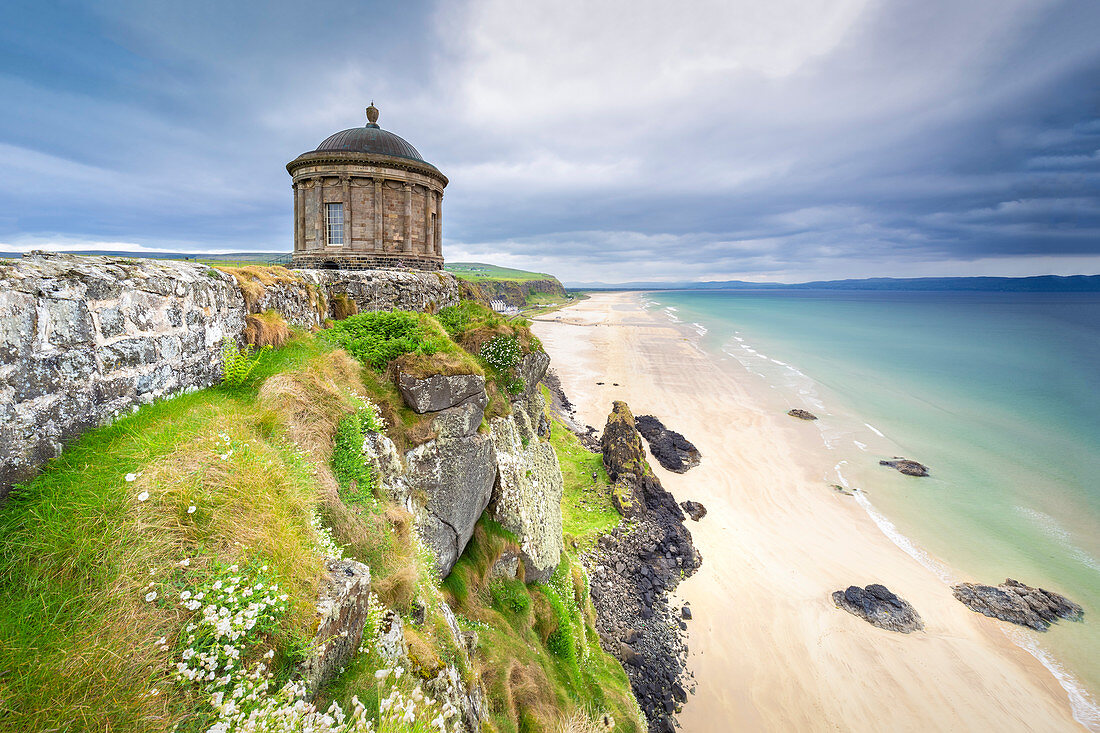 View of the Mussenden temple and the Downhill beach below. Castlerock, County Antrim, Ulster region, Northern Ireland, United Kingdom.
