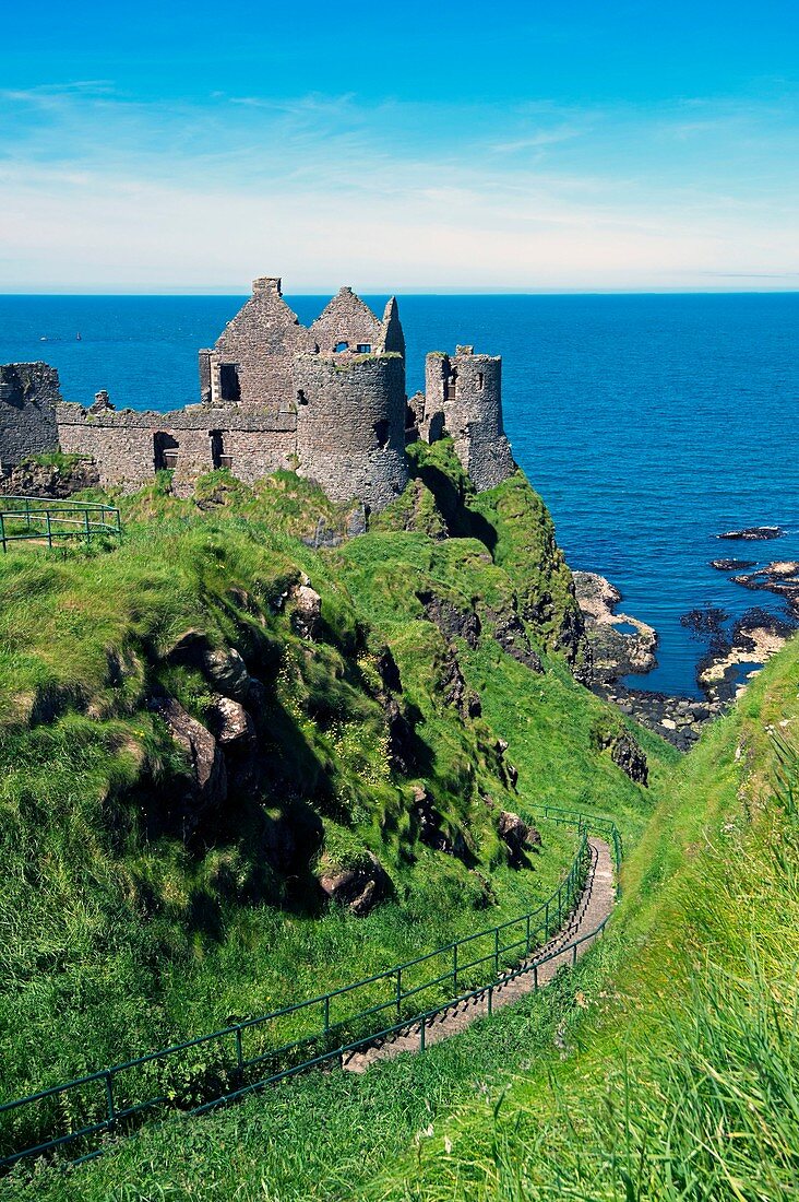 United Kingdom, Northern Ireland, County Antrim, Bushmills, the 14th century castle of Dunluce