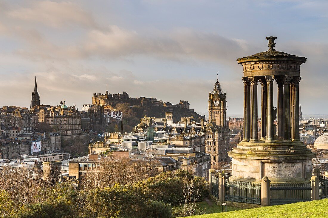 United Kingdom, Scotland, Edinburgh, listed as World Heritage Site by UNESCO, view on the city from the Dugal Stewart Monument on Calton Hill