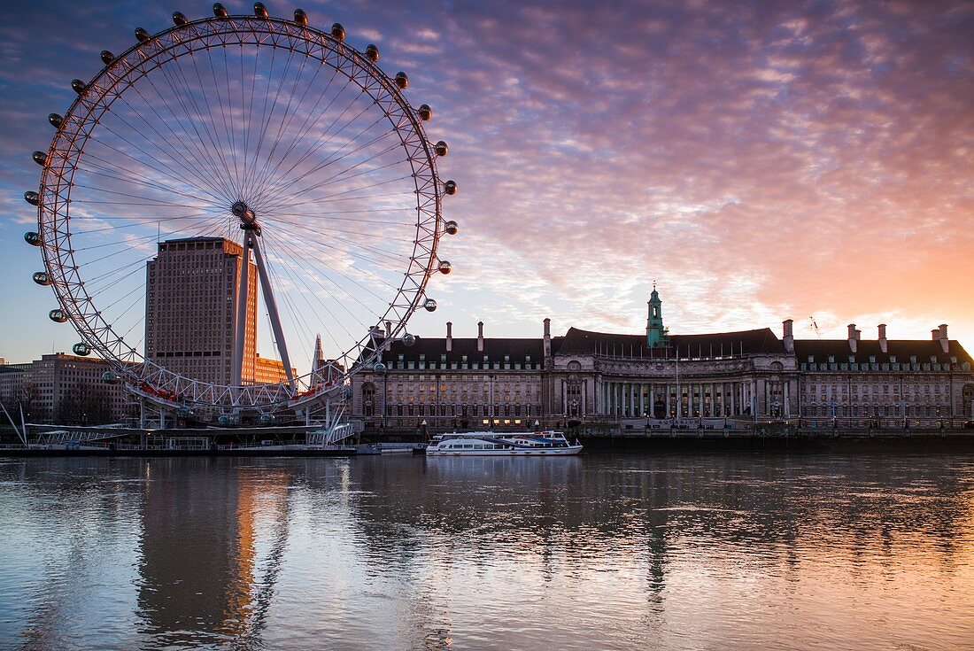 England, London, Southbank, das London Eye, Sonnenaufgang