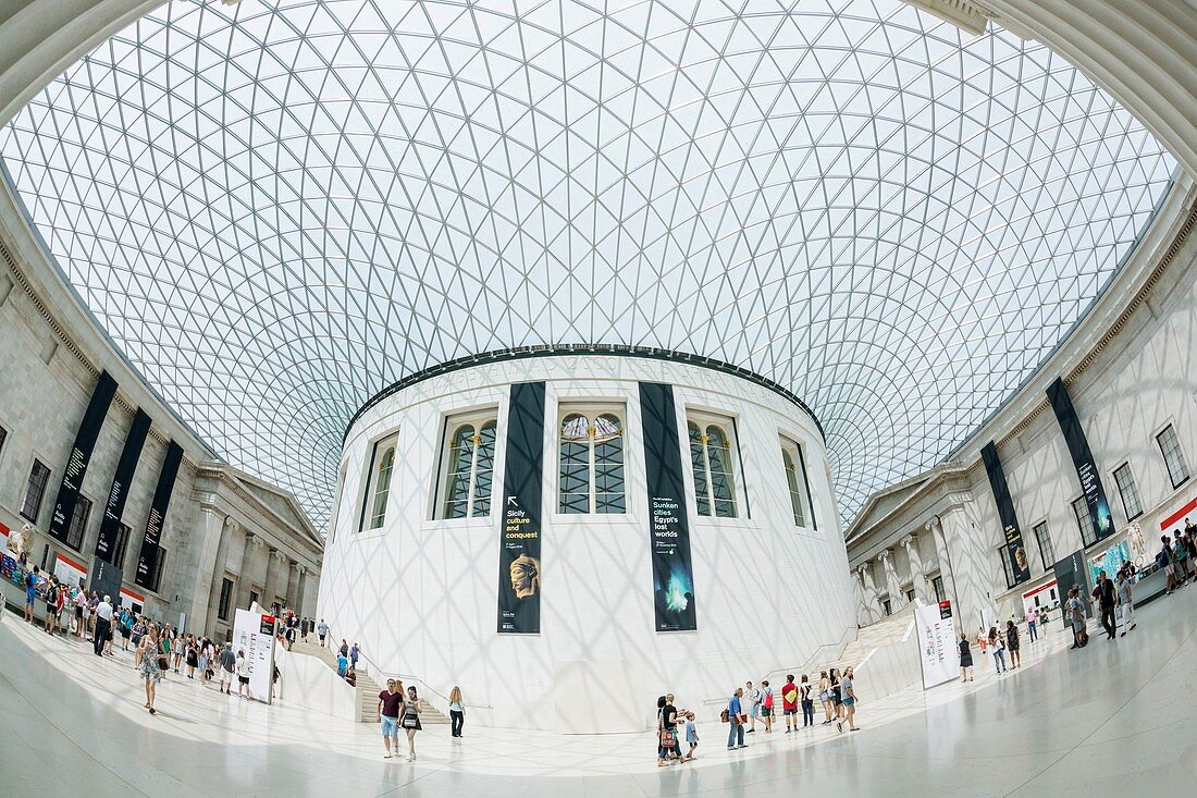 Vereinigtes Königreich, London, Bezirk Fitzrovia, The British Museum, Queen Elizabeth II. Great Court, entworfen vom Architekturbüro Foster and Partners